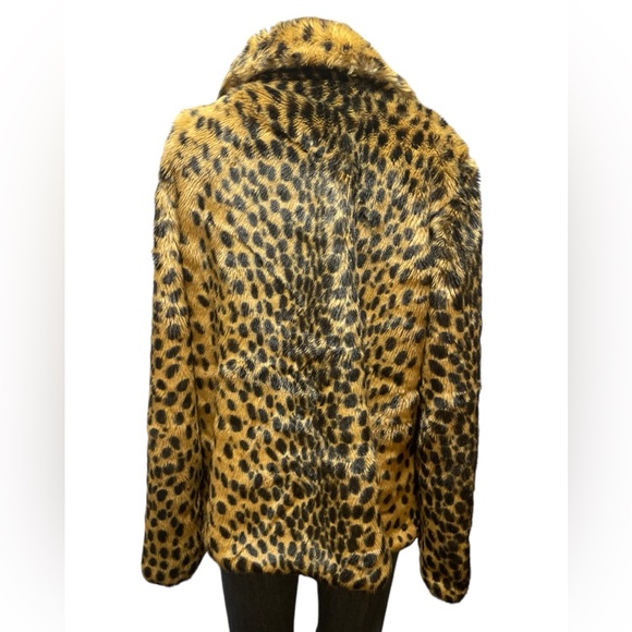 Missguided Leopard Print Teddy Jacket - Picture 3 of 3